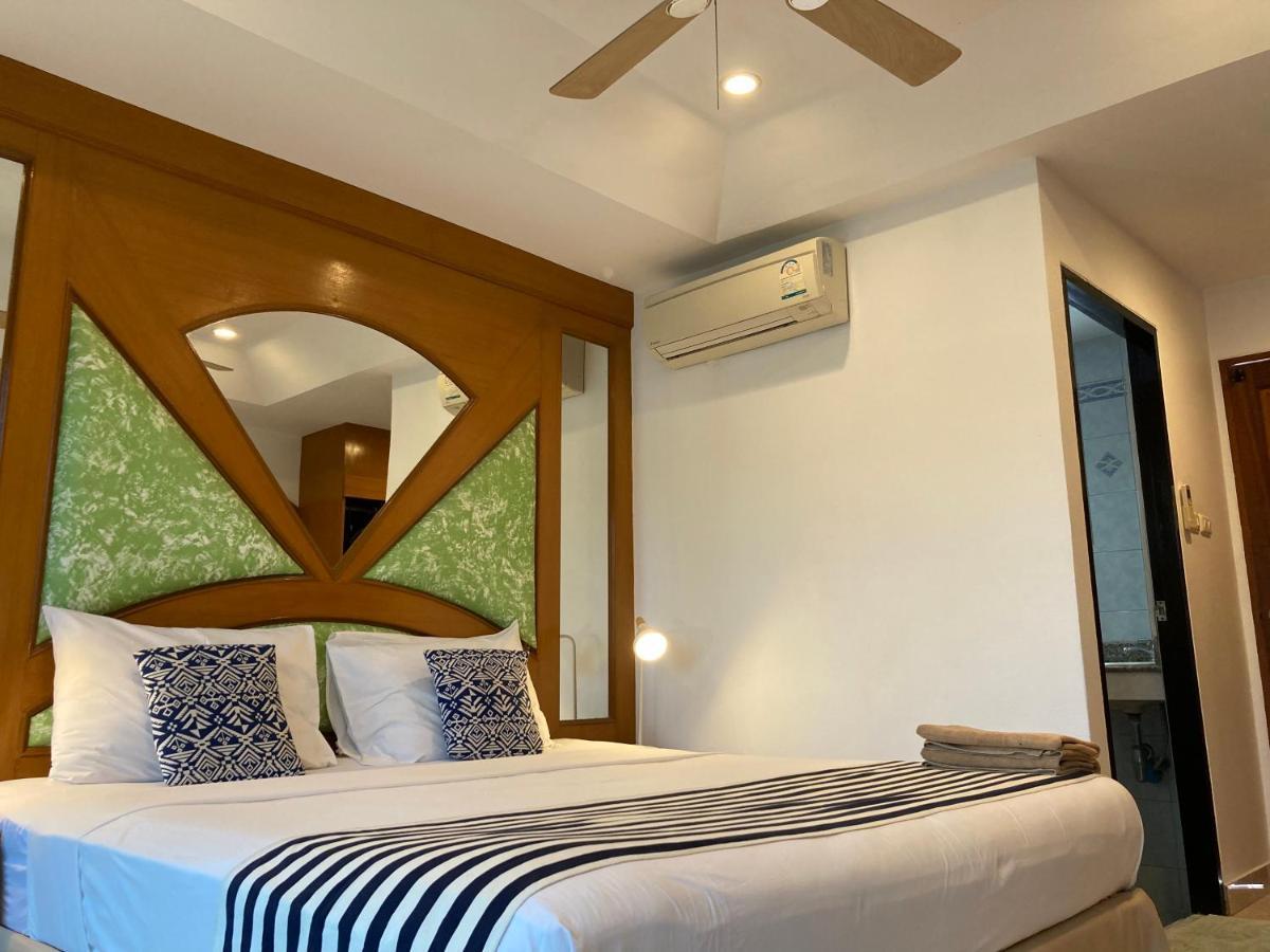 Waree'S Guesthouse Ката Бийч Екстериор снимка