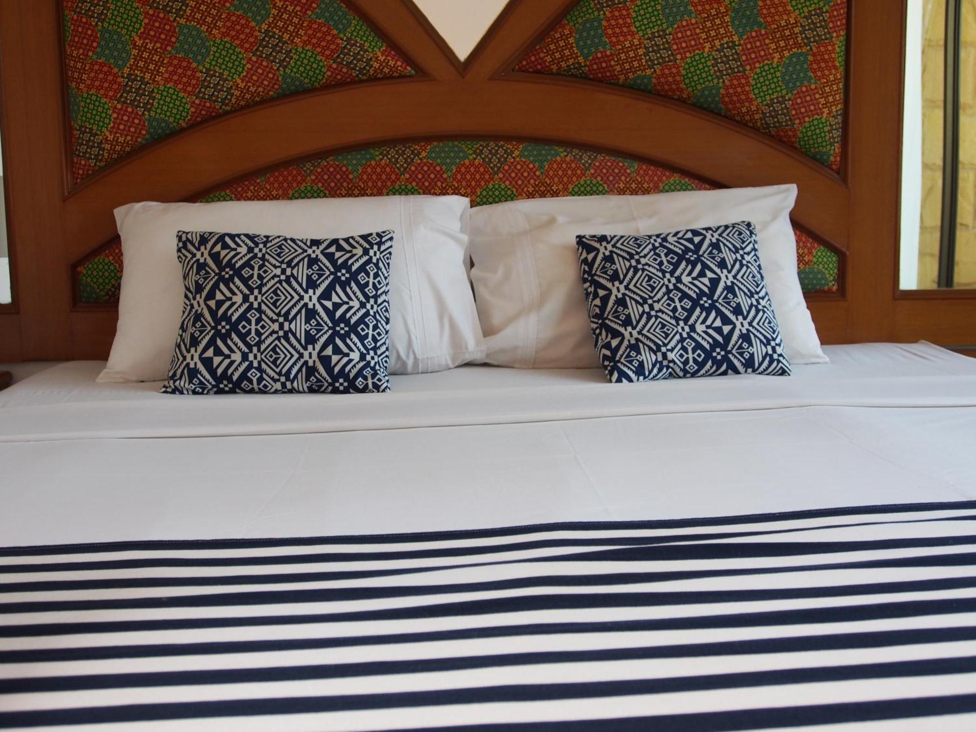 Waree'S Guesthouse Ката Бийч Екстериор снимка