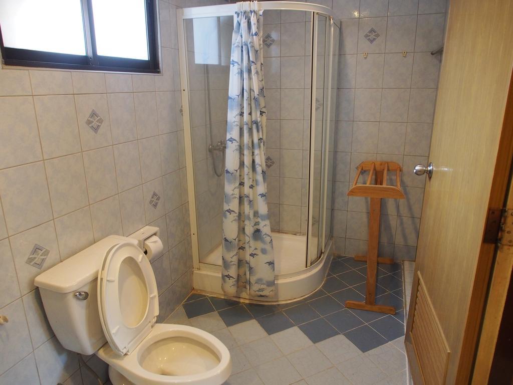 Waree'S Guesthouse Ката Бийч Екстериор снимка