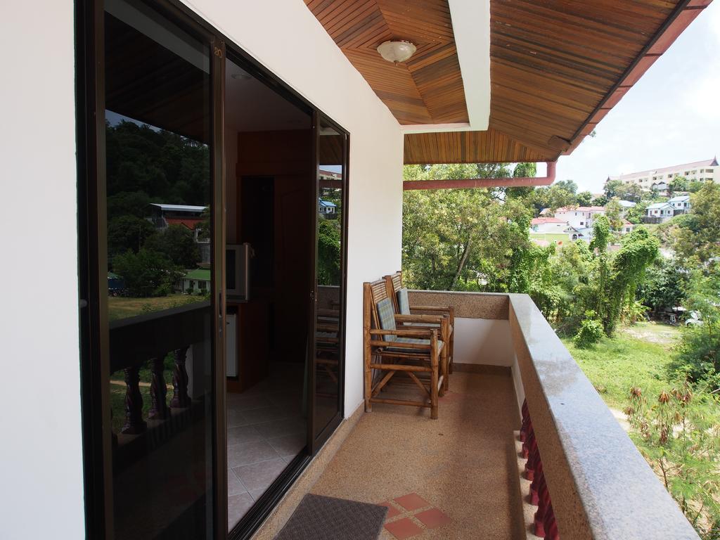 Waree'S Guesthouse Ката Бийч Екстериор снимка
