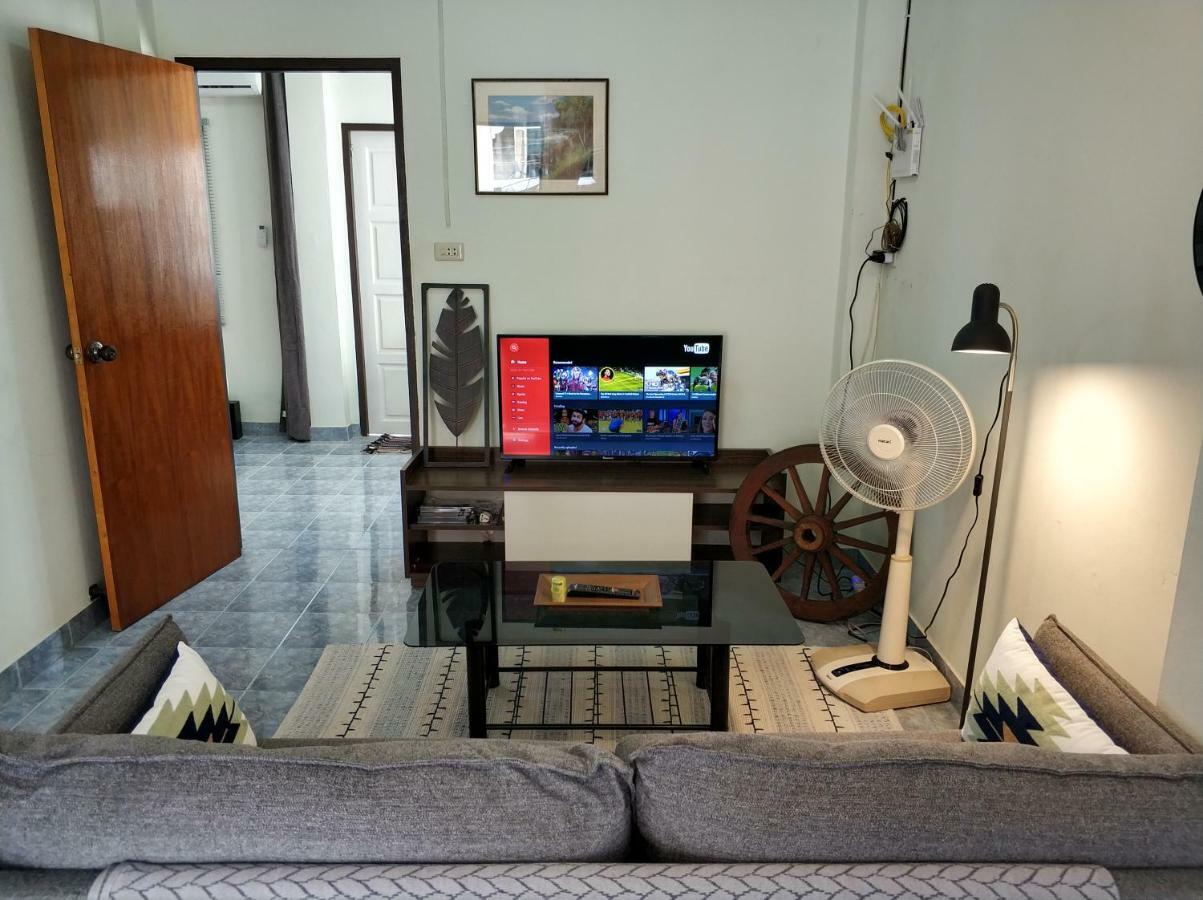 Waree'S Guesthouse Ката Бийч Екстериор снимка